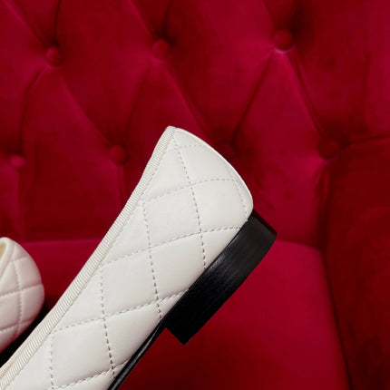 flat black white quilted lambskin